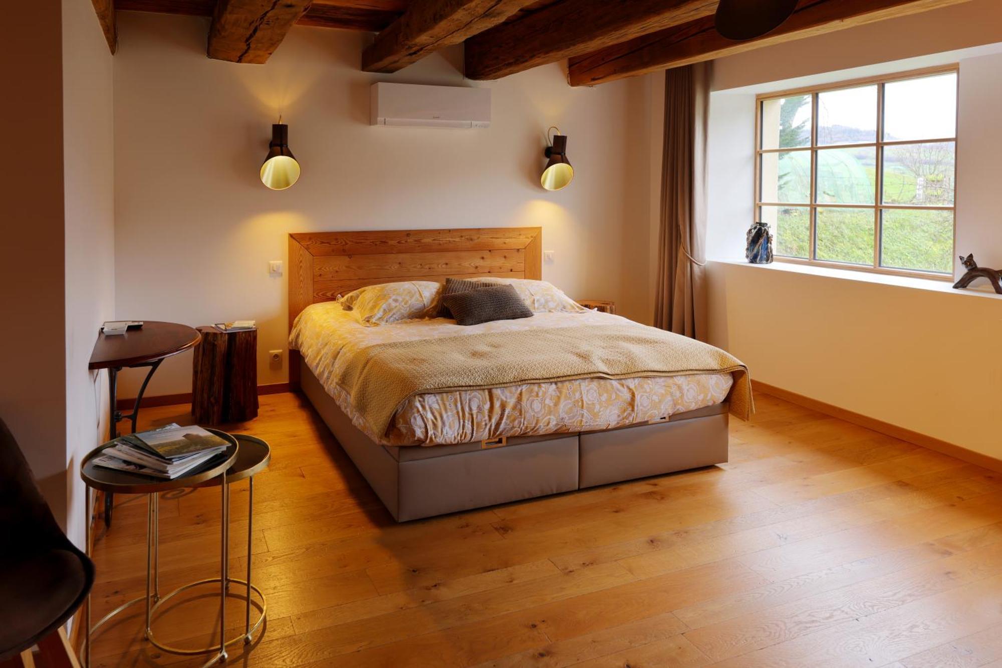 Maison D'Hotes & Spa La Scierie ซาลอนส์-เลส์-แบ็งส์ ภายนอก รูปภาพ